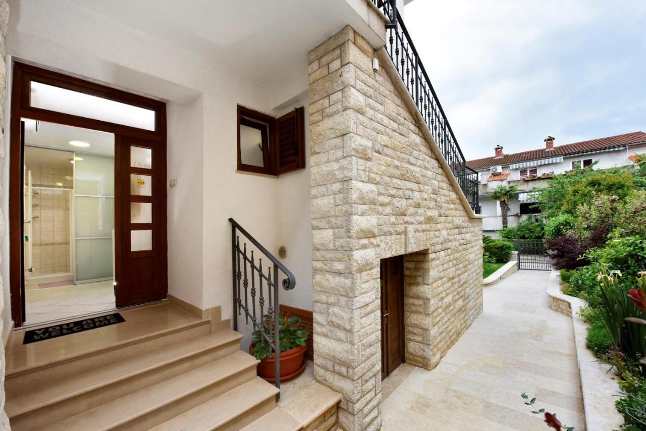 Apartments Lavizatic Пореч Экстерьер фото
