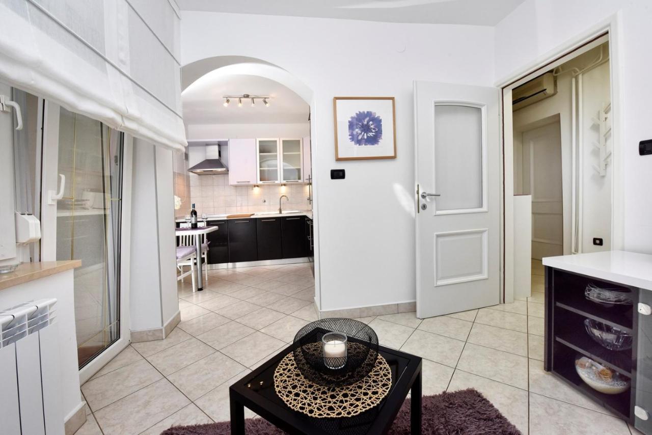 Apartments Lavizatic Пореч Экстерьер фото