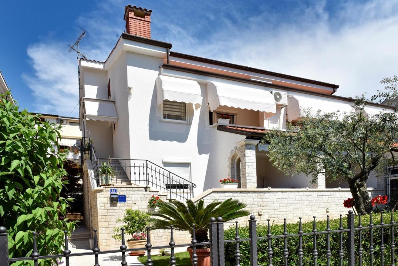 Apartments Lavizatic Пореч Экстерьер фото