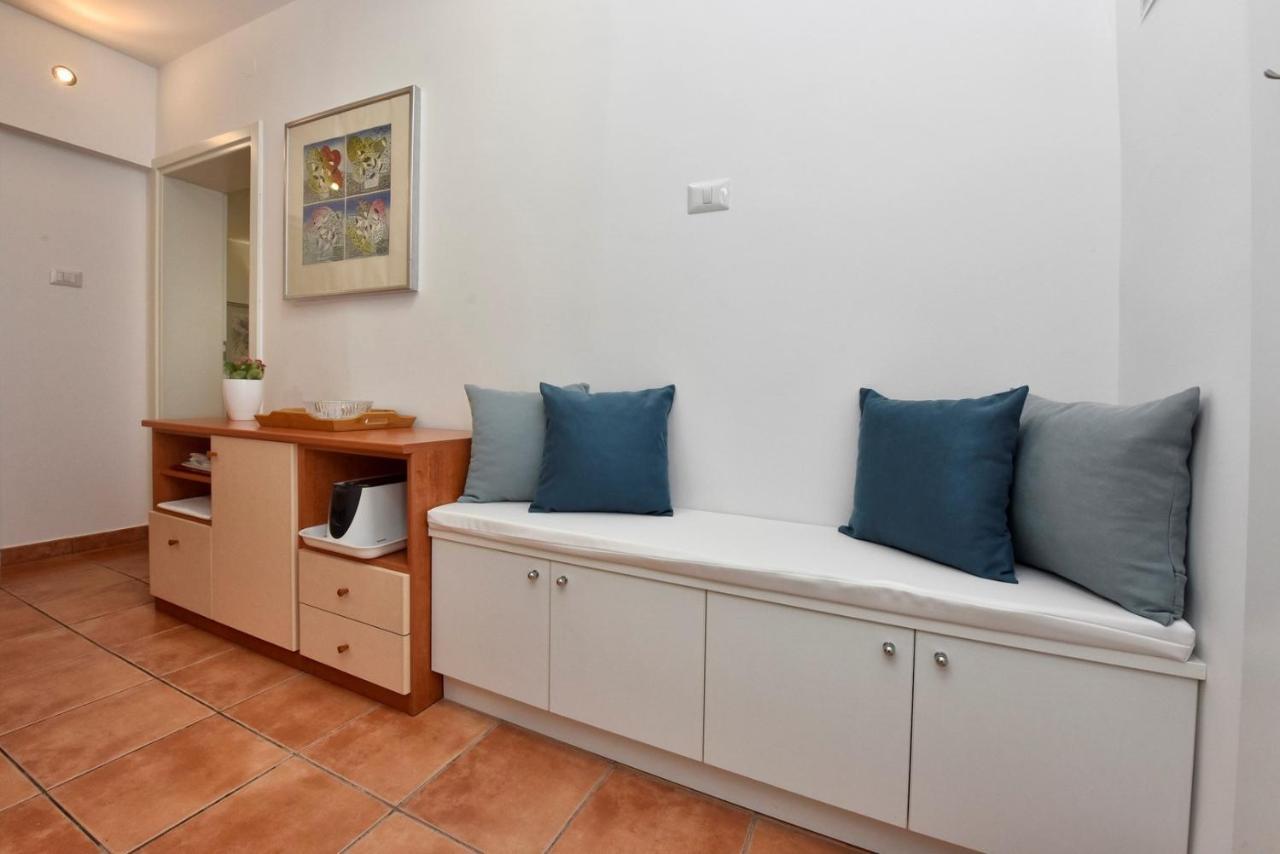 Apartments Lavizatic Пореч Экстерьер фото