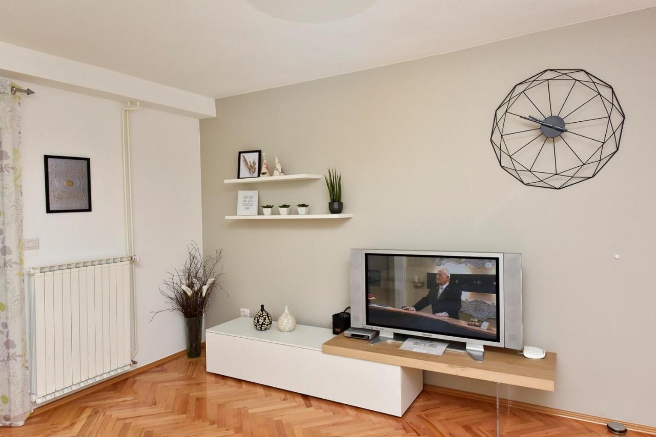 Apartments Lavizatic Пореч Экстерьер фото