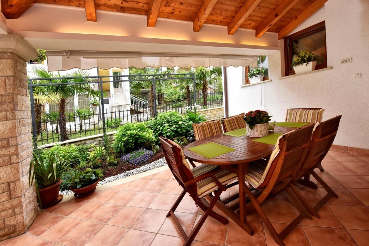 Apartments Lavizatic Пореч Экстерьер фото