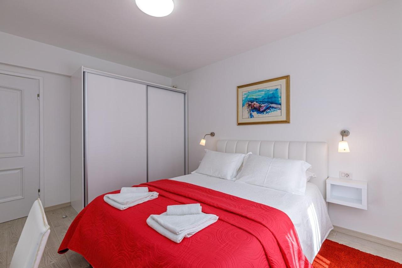 Apartments Lavizatic Пореч Экстерьер фото